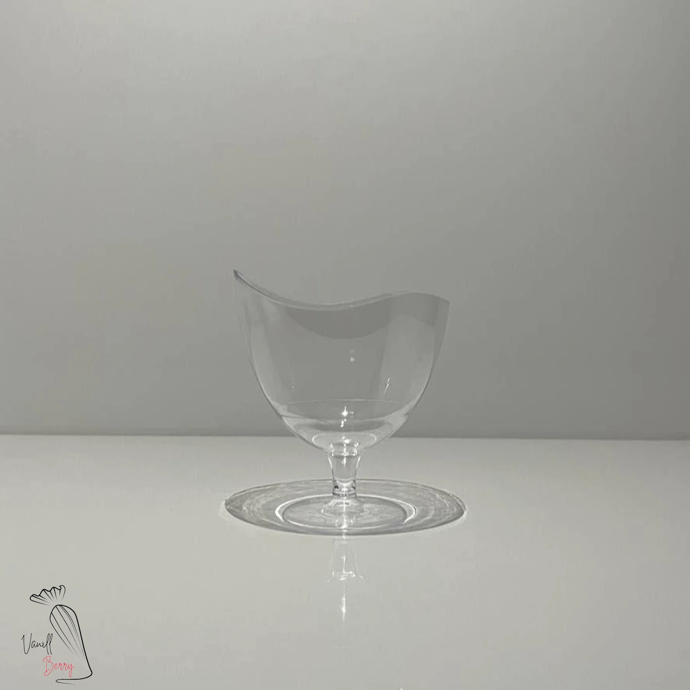 لیوان دسر مدرن طرح ۲ تک